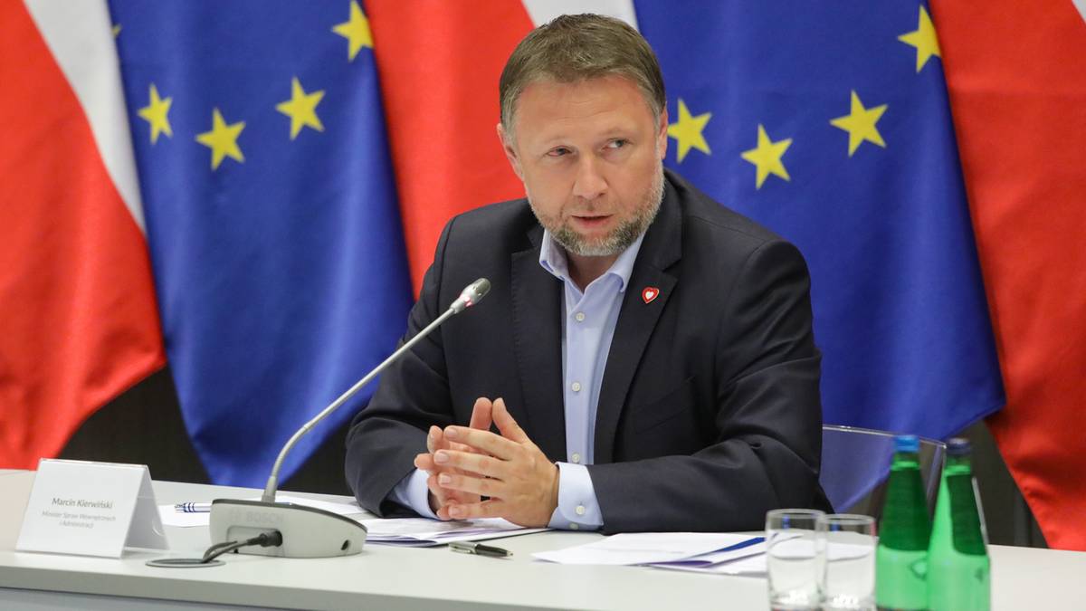Kontrole na granicach dłużej. Rząd wskazuje nowy szlak migrantów