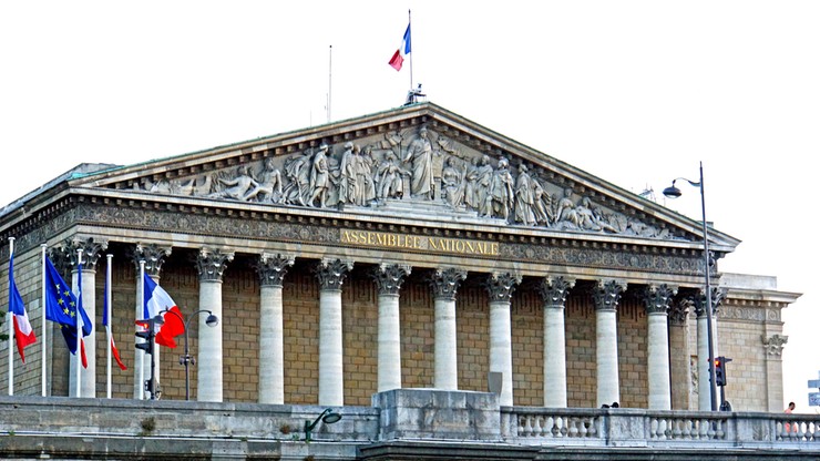 Ustąpił oskarżany o molestowanie wiceszef Zgromadzenia Narodowego Francji
