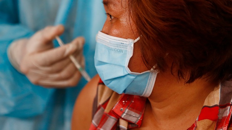 EMA rozpoczęła ocenę chińskiej szczepionki przeciw COVID-19. "Nie może wywołać choroby"