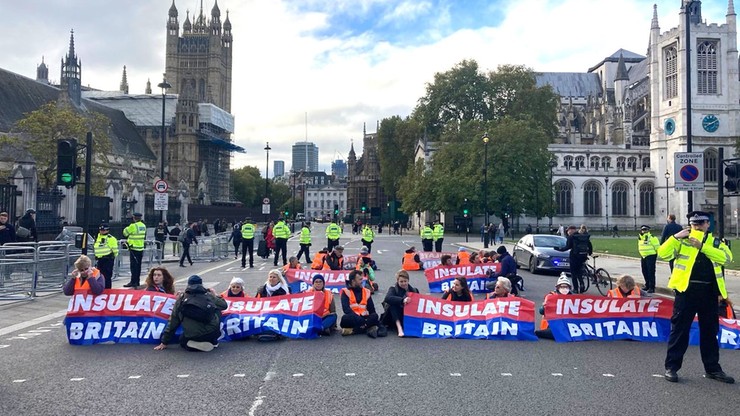 Wielka Brytania. Aktywiści klimatyczni skazani na kary więzienia za blokady dróg