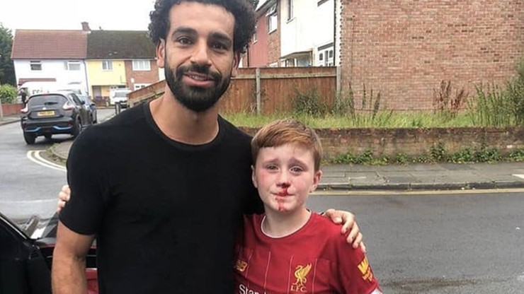 11-letni kibic Liverpoolu przypłacił bolesną kontuzją spotkanie ze swoim idolem
