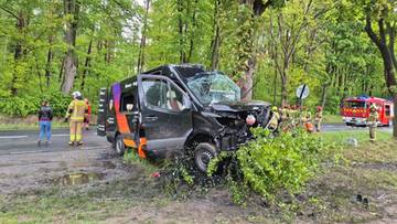 Wypadek busa pod Radomskiem. Sześć osób rannych