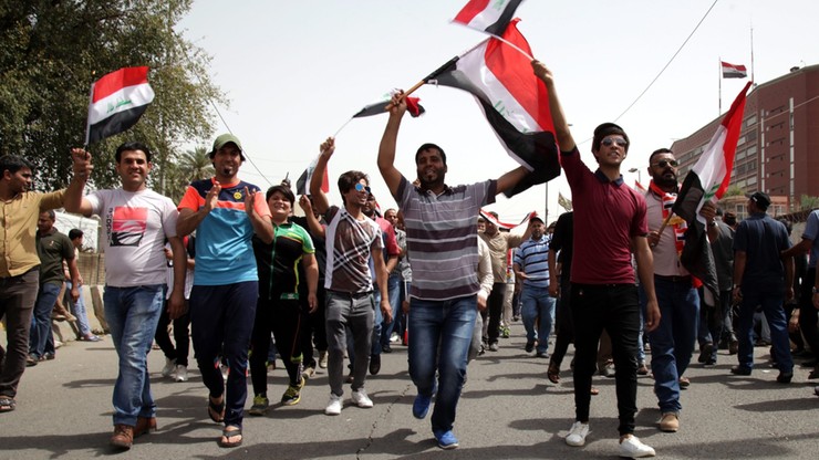 Irak: setki zwolenników reform wdarły się do Zielonej Strefy w Bagdadzie