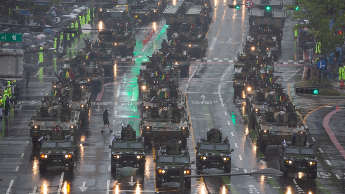 Największa defilada wojskowa od lat. Reakcja na działania Kim Dzong Una