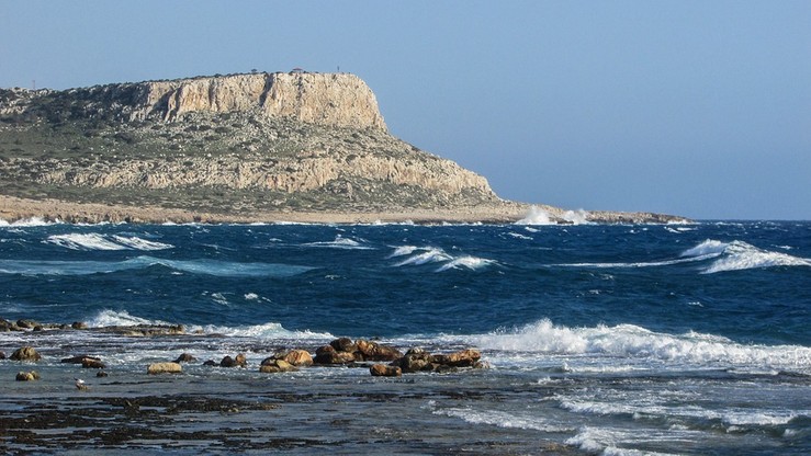 Cypr podzielony na dwie strefy czasowe. "Będziemy obchodzić Nowy Rok dwa razy tego samego dnia"