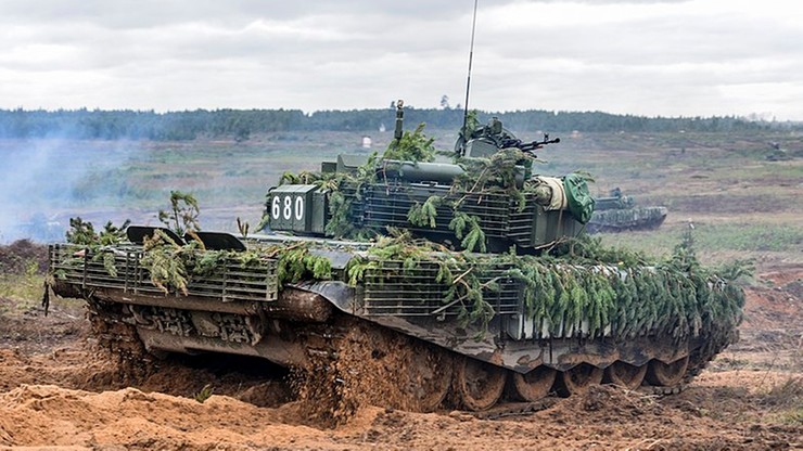 Oddziały rosyjskie w szyku bojowym zbliżały się do granic Polski i Litwy. "Rosja testuje NATO"