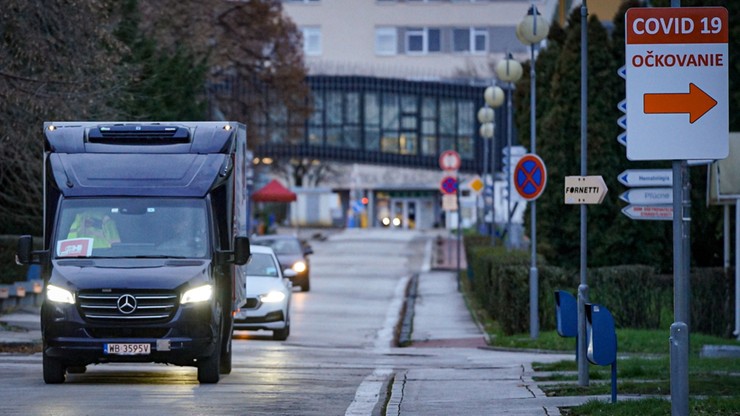 Zakaz wychodzenia z domu. Nowe restrykcje na Słowacji