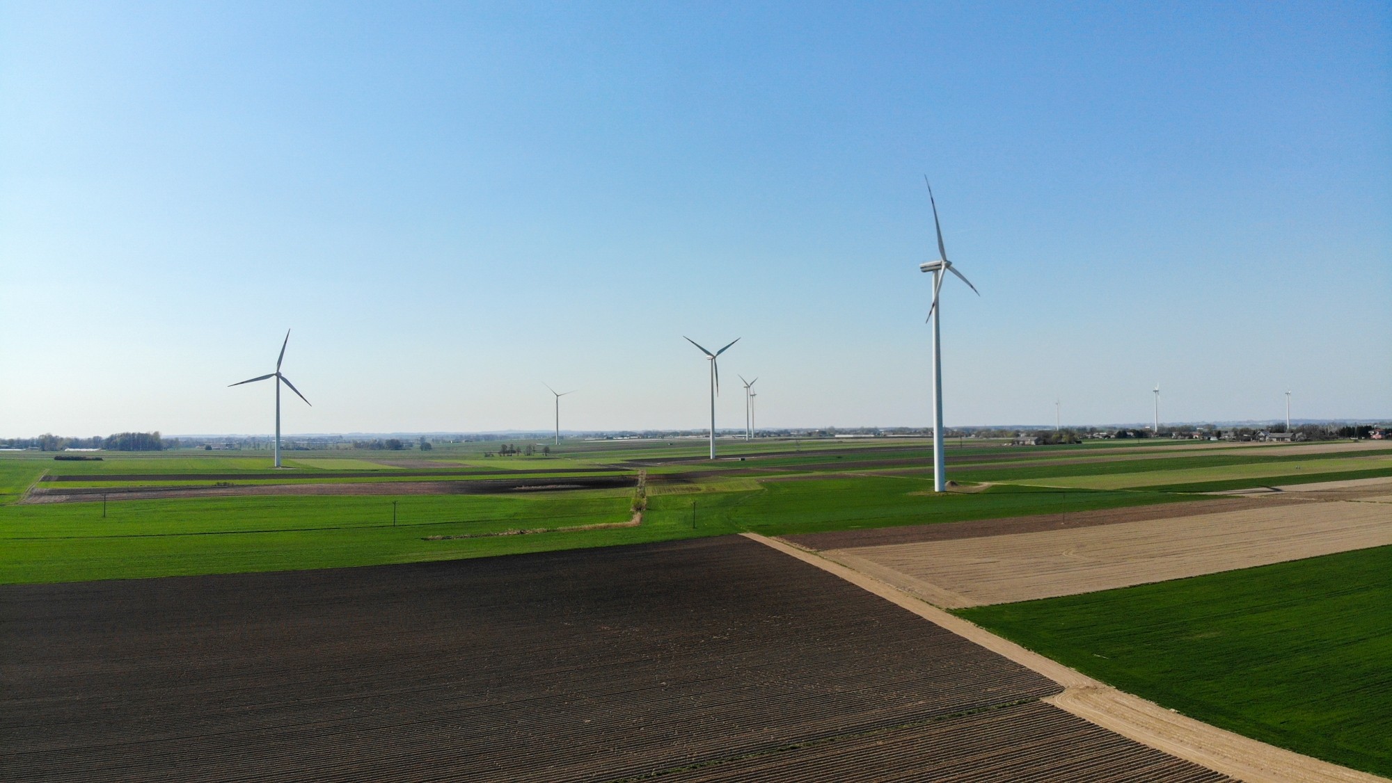 Wiosna w Polsce okiem drona - zdjęcie 32