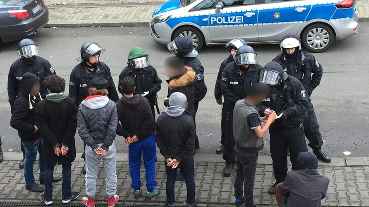 Bójki w ośrodkach dla uchodźców w Berlinie