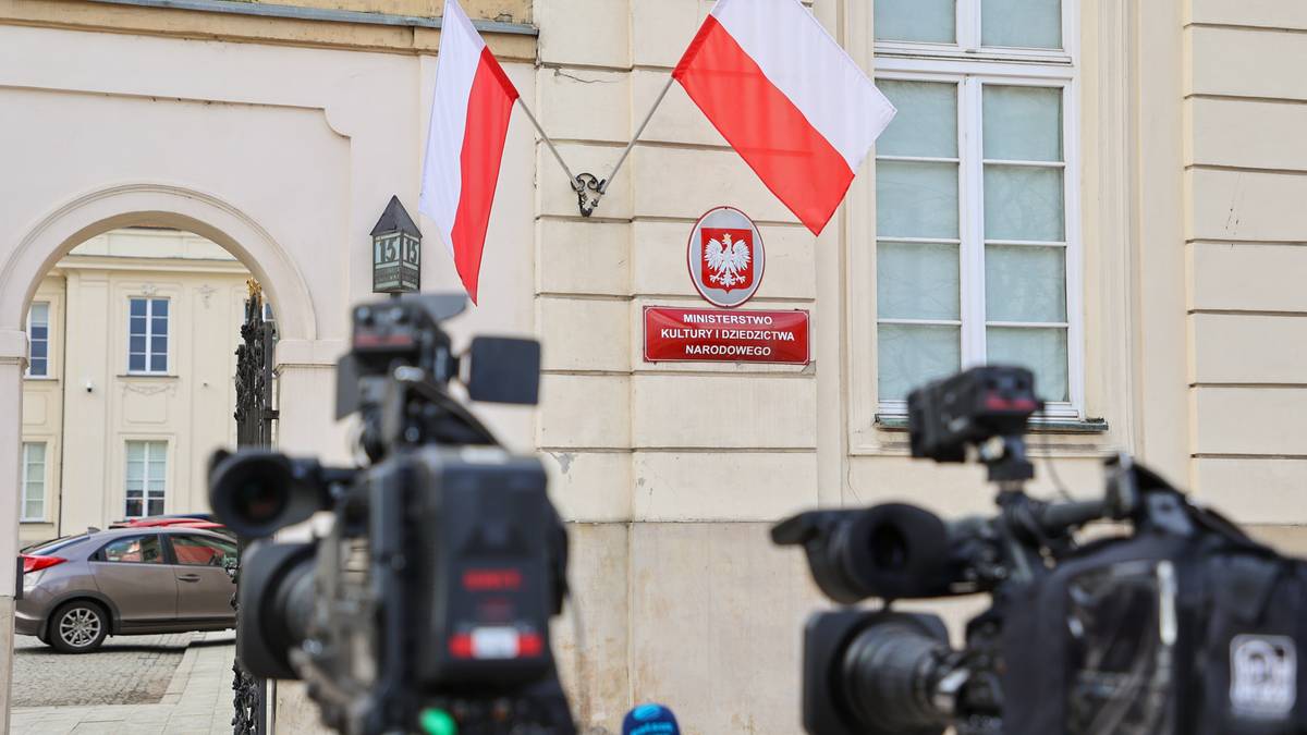 Masowy protest polskich mediów. Jest odpowiedź resortu