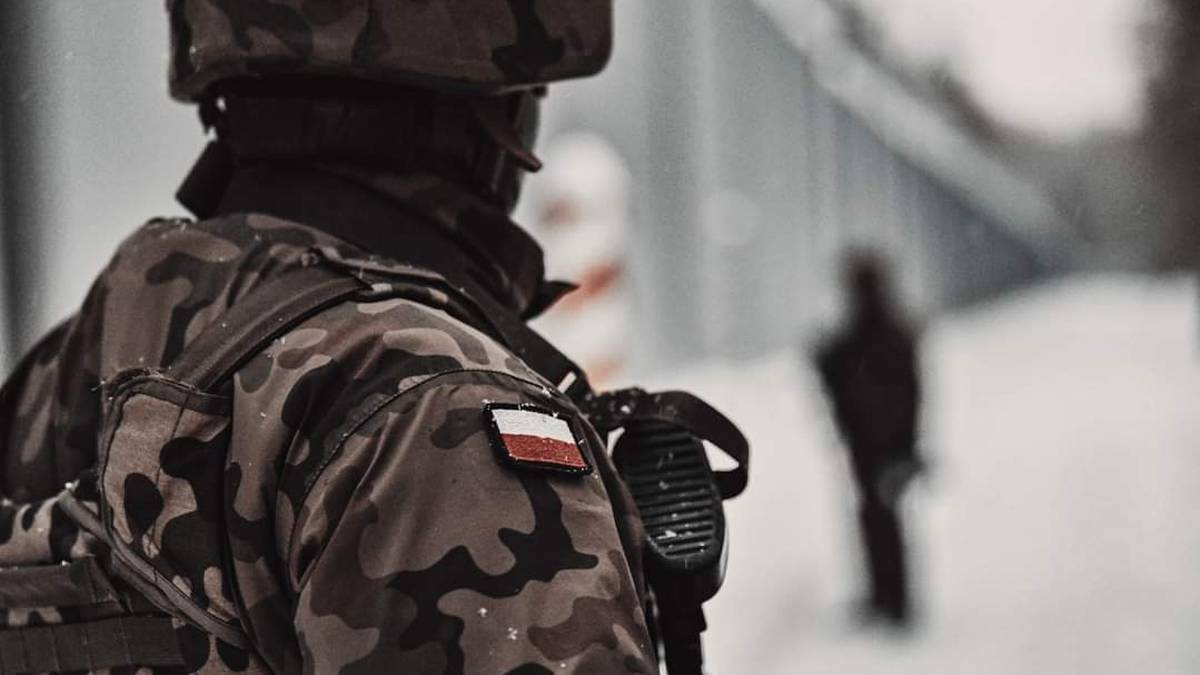 Они прилетели к нам из Беларуси. Есть заявление из армии