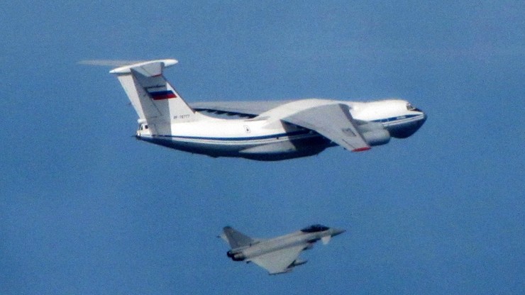 Brytyjskie myśliwce przechwyciły nad Bałtykiem rosyjskie samoloty transportowe