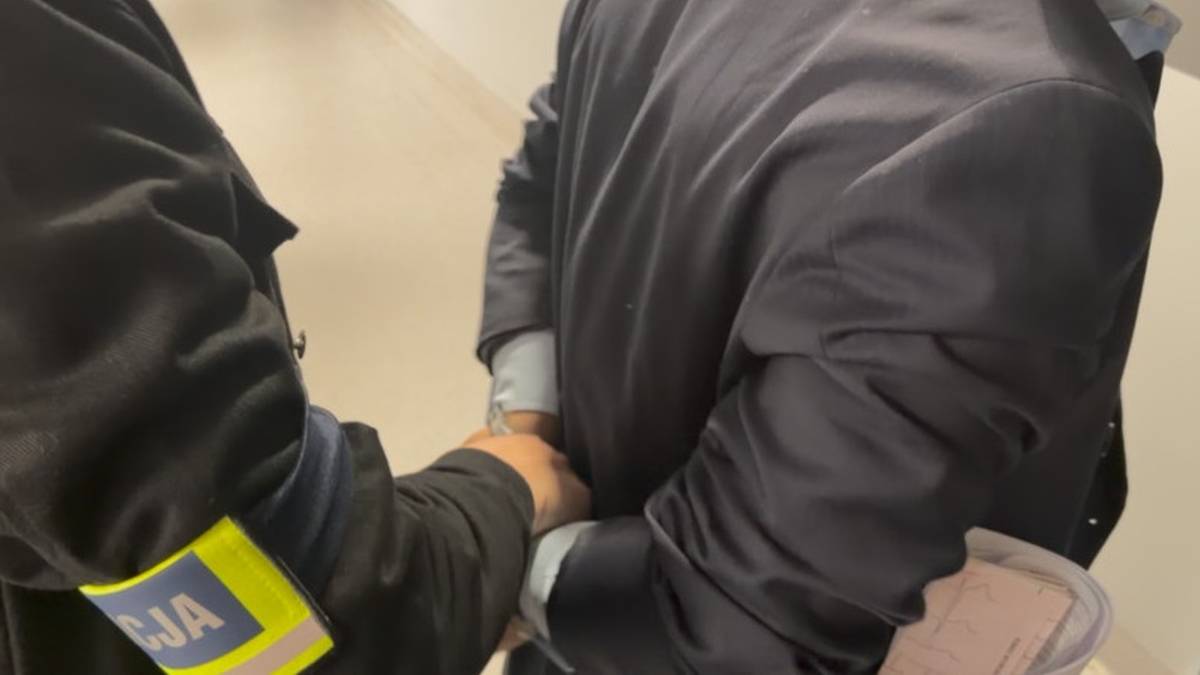 Złoto okazało się tombakiem. "Książę z Dubaju" zatrzymany w Warszawie