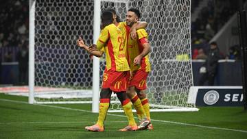 Lens znów wygrało i przewodzi tabeli Ligue 1. PSG musi gonić