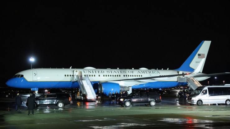 Joe Biden w Polsce. Air Force One wylądował na lotnisku w Warszawie