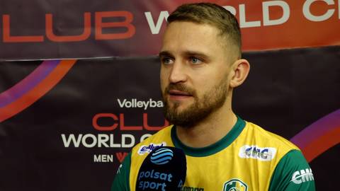 Bartłomiej Bołądź, siatkarz, udziela wywiadu.