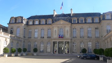 Paryż: w Pałacu Elizejskim doszło do gwałtu