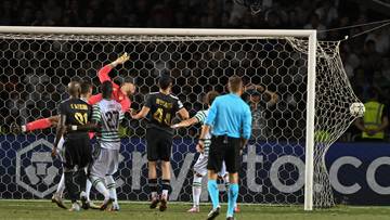 Polski bramkarz zagra w Lidze Mistrzów. Jego zespół utrzymał przewagę