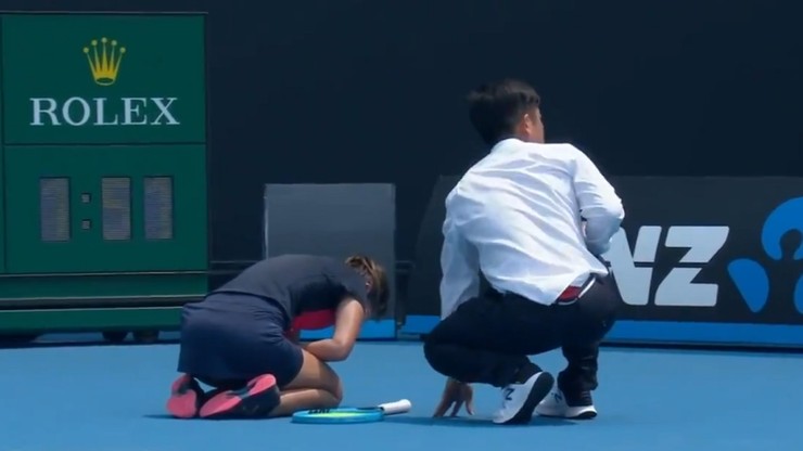 Koszmarne warunki podczas Australian Open! Tenisistka dostała ataku kaszlu i poddała mecz