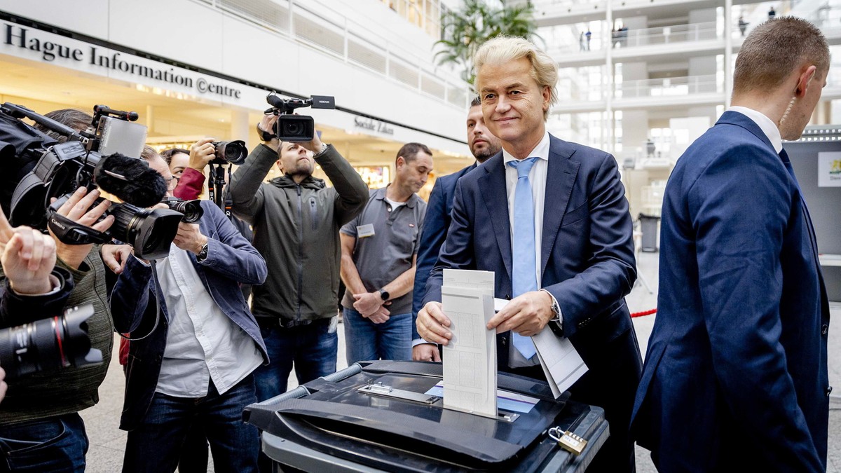 Holandia. Exit poll: Prawicowa partia PVV Geerta Wildersa zwyciężyła w wyborach