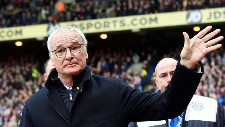 Kibice Leicester City dziękują Ranieriemu! "Nasze miasto nigdy czegoś takiego nie widziało" (WIDEO)