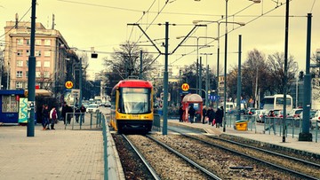 Pobity w tramwaju w Warszawie. Bo mówił po niemiecku