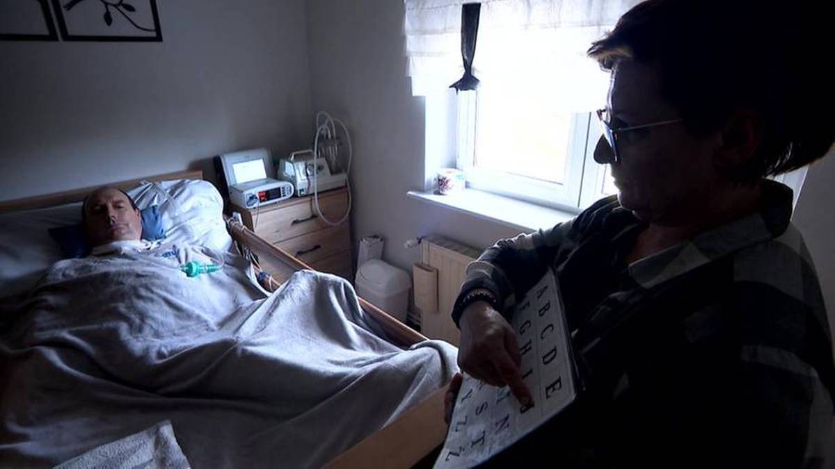 Wymagają całodobowej opieki. Wsparcie jest, brakuje podpisu NFZ