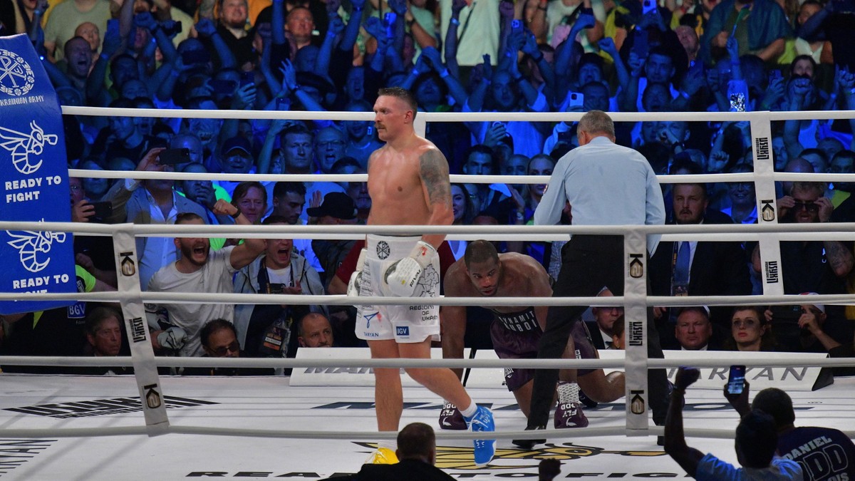 Nokaut w hitowej walce! Ołeksandr Usyk obronił pasy we Wrocławiu