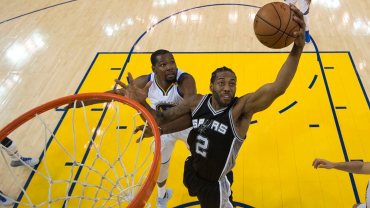 NBA: Warriors odrobili 25 punktów straty i pokonali Spurs
