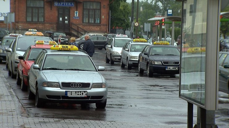 Napad na taksówkarza - zatrzymano trzy osoby