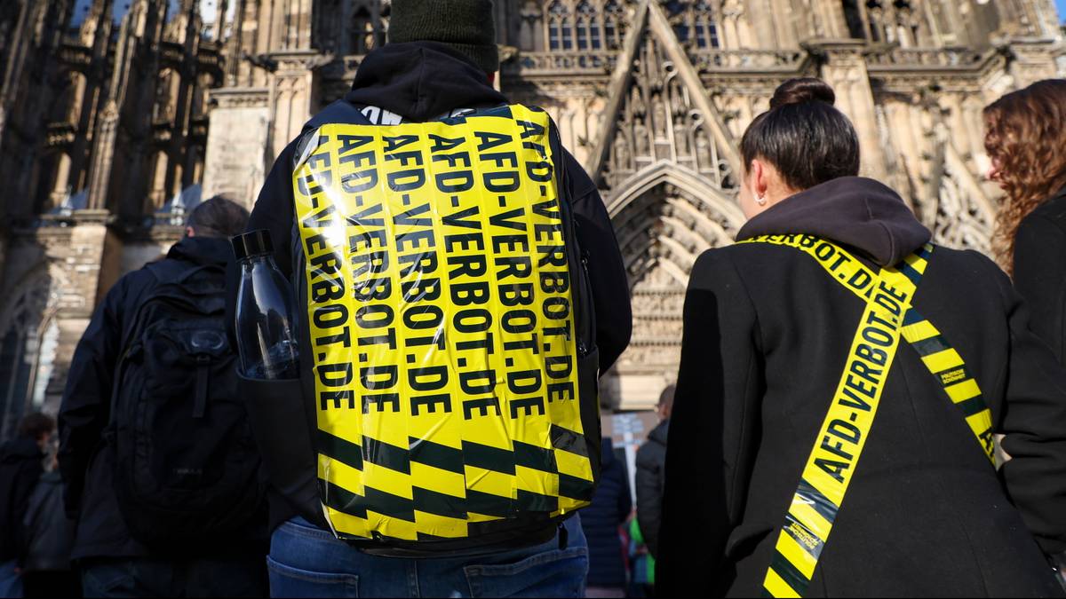 Niemcy: Wzrosła liczba chętnych do przyłączenia się do skrajnie prawicowej AfD