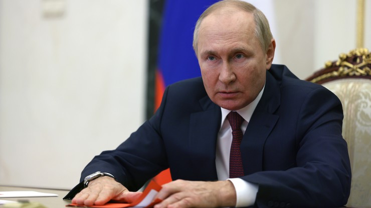Rosja: Władimir Putin podpisał dekrety przygotowujące do aneksji ukraińskich obwodów