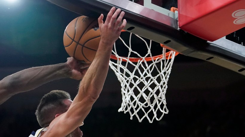 NBA: Jeremy Sochan opuścił kolejny mecz, dziesiąta z rzędu porażka Spurs