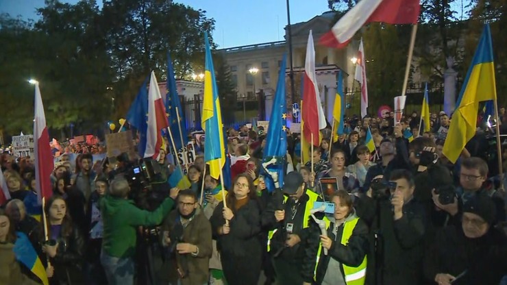 Warszawa: Protest przed ambasadą Rosji. "To terrorystyczny kraj"