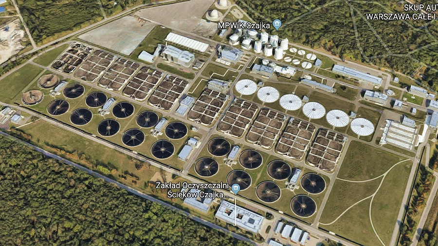 Zdjęcie satelitarne oczyszczalni ścieków „Czajka” w Warszawie. Fot. Google Maps.