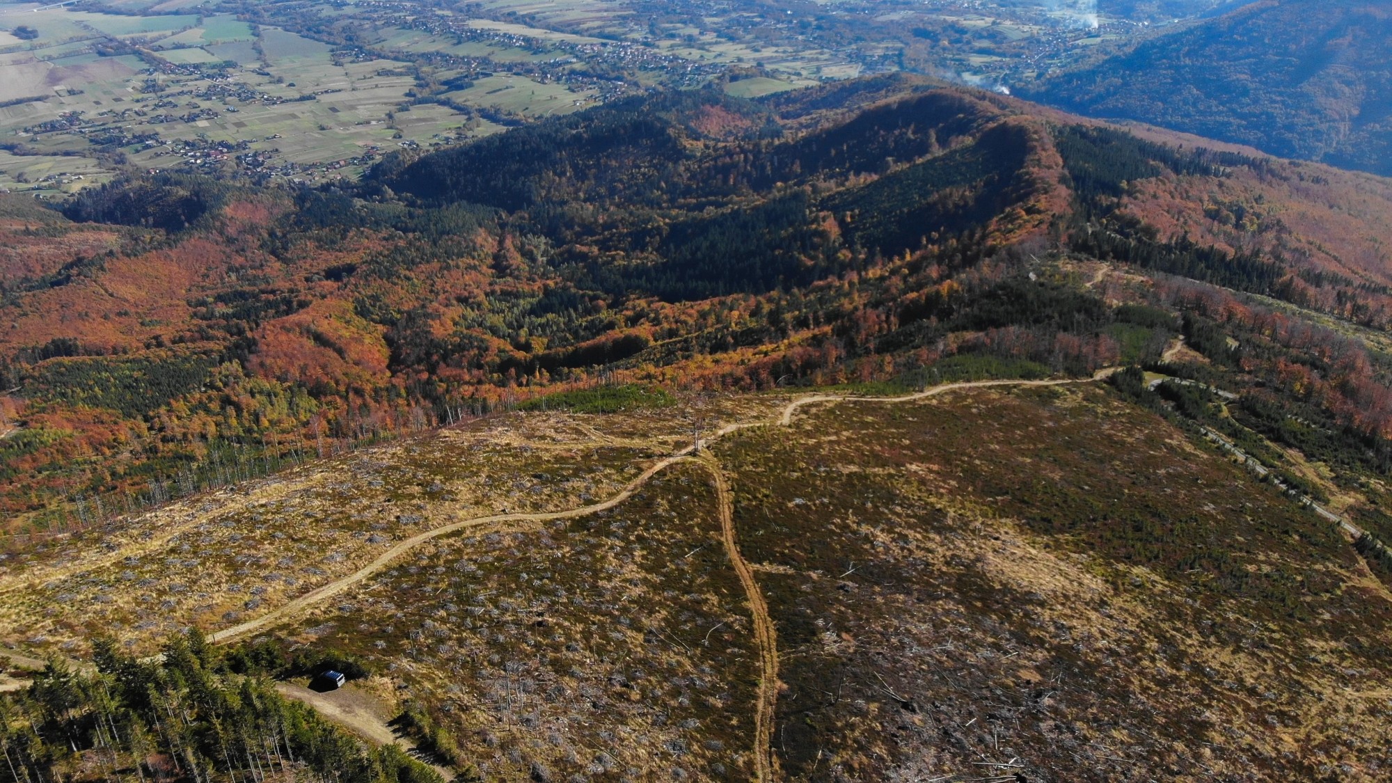 Jesień w górach z lotu ptaka - zdjęcie 29