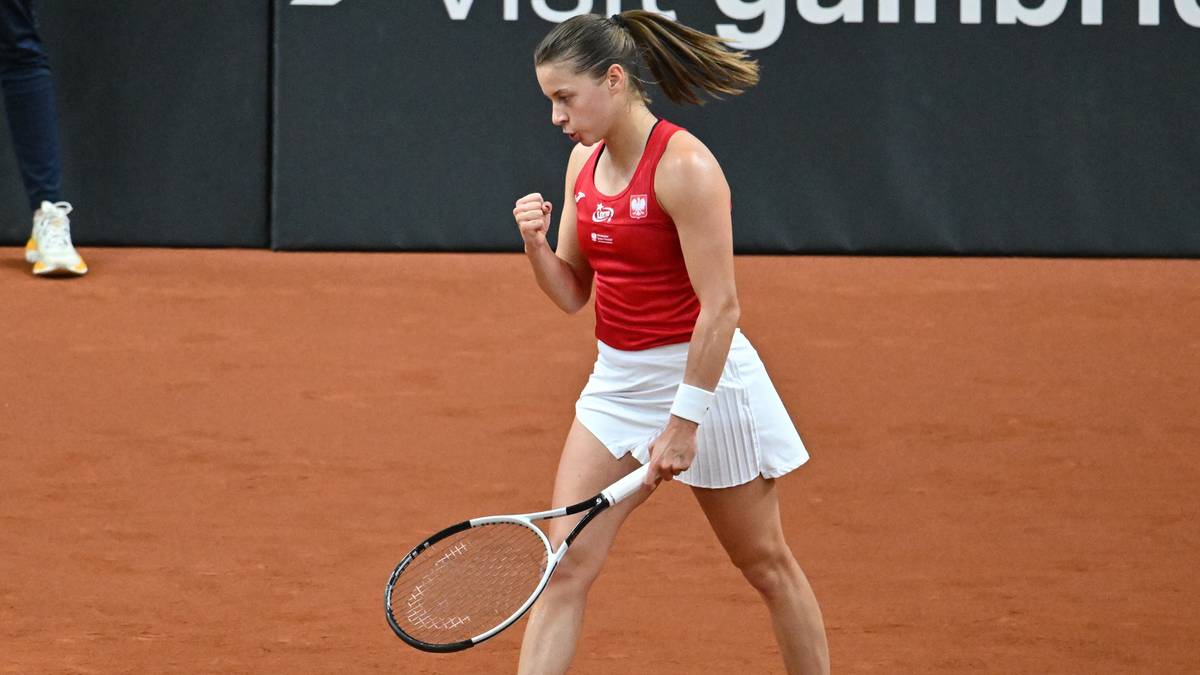 Roland Garros: Maja Chwalińska - Cindy Langlais. Relacja na żywo