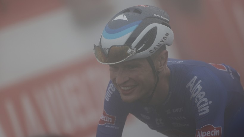 Vuelta a Espana: Australijczyk wygrał ósmy etap, Remco Evenepoel wciąż liderem