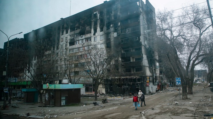Ukraina. Władze: w Mariupolu Rosjanie wyburzają budynki, w których mogą być ciała zabitych