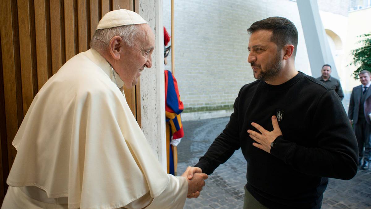 Papież przyjmie na audiencji prezydenta Zełenskiego. Wiadomo kiedy