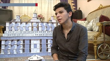 Student z Egiptu buduje kopie najbardziej znanych obiektów z ...kart do gry.