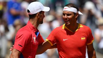 Djokovic pokonał Nadala w tenisowym klasyku! "Król mączki" poza turniejem