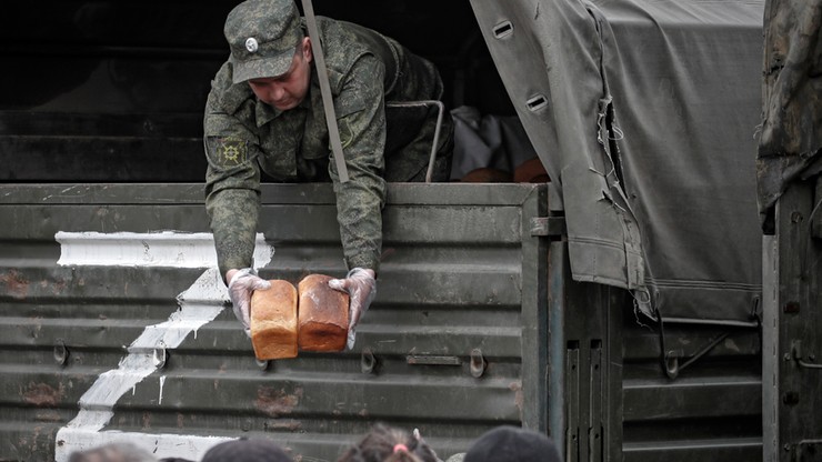 Wojna w Ukrainie. Mariupol. Rosjanie szukają chętnych do pracy w obozach