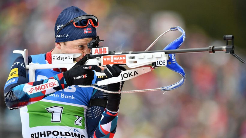 PŚ w biathlonie: Norwegowie wygrali sztafetę, Polacy na 10. miejscu