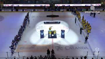 Zawodnicy na podium podczas ceremonii medalowej Pucharu Spenglera.