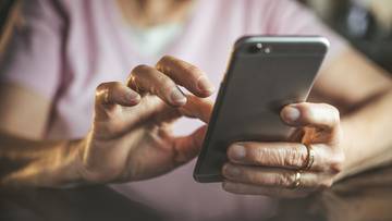 Oszuści wykorzystają zbliżające się święta. Nigdy nie odbieraj takich połączeń