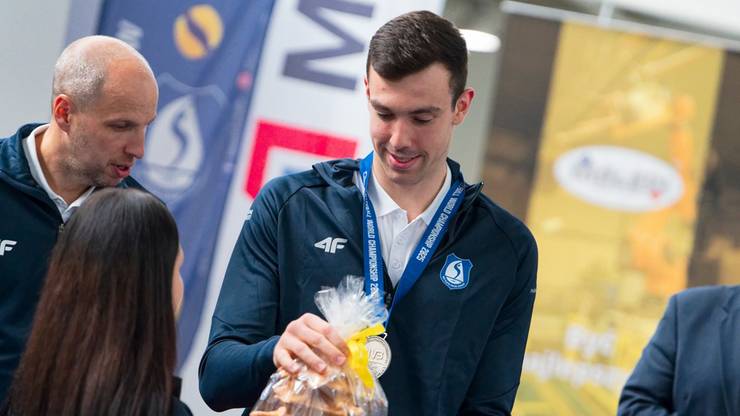 Najciekawsze transfery do klubów PlusLigi przed nowym sezonem 2025/2026. Którzy siatkarze zmienili barwy?