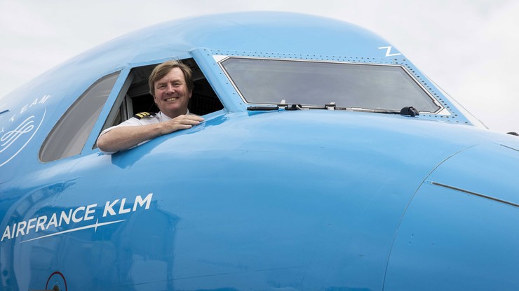 Sekretne życie króla Holandii. W wolnych chwilach pilotuje samoloty pasażerskie