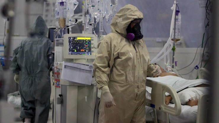 Ekspertka: będzie coraz więcej zakażeń wirusem grypy i SARS-CoV-2