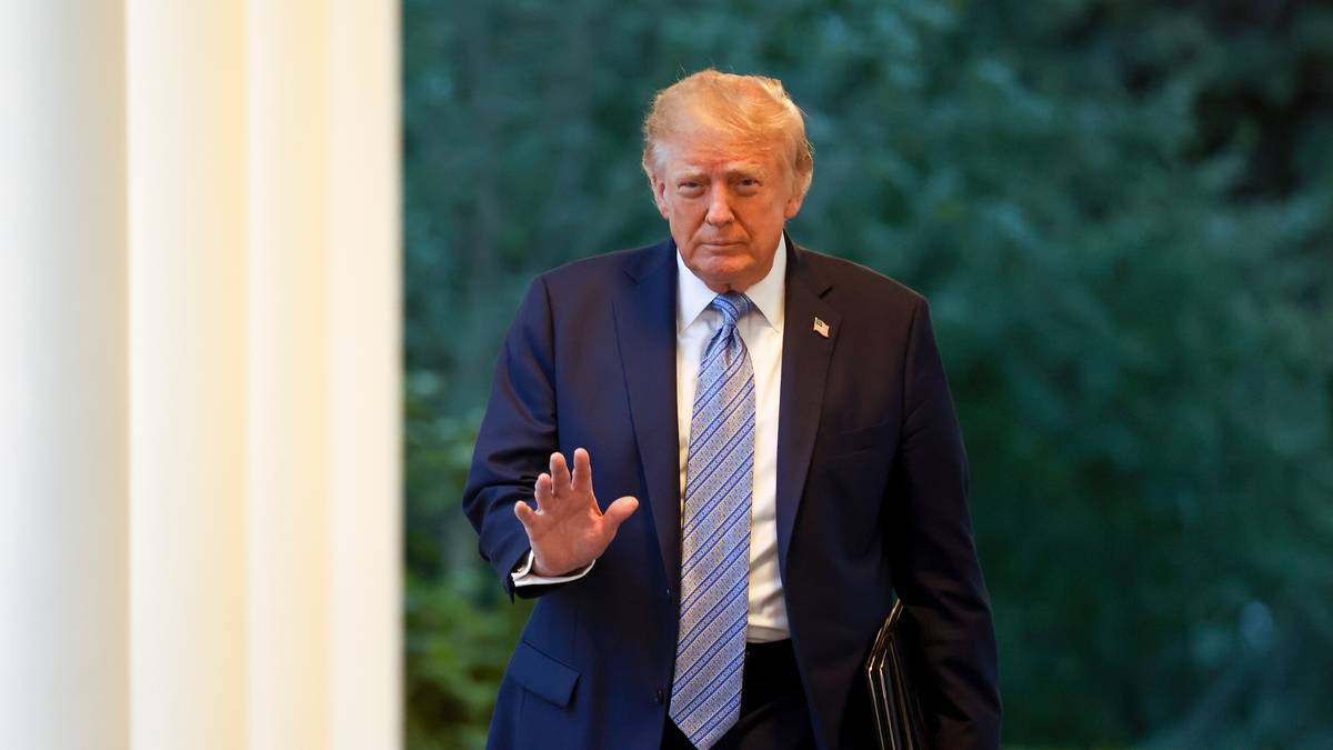 Kulisy rozmowy Trumpa z Zełenskim. Powtarzał jedno słowo